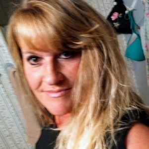 Meet your Posher, Angi